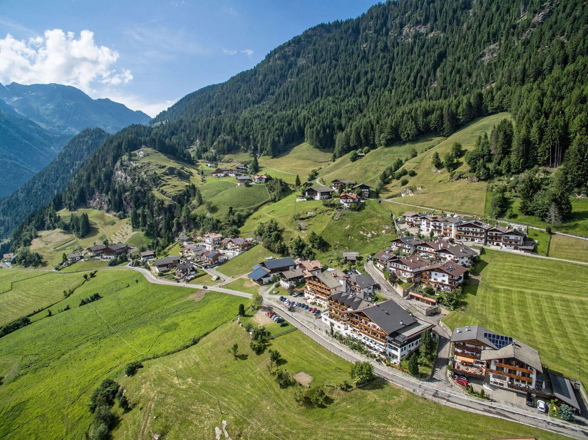 Hotel Alpenland 모소 외부 사진