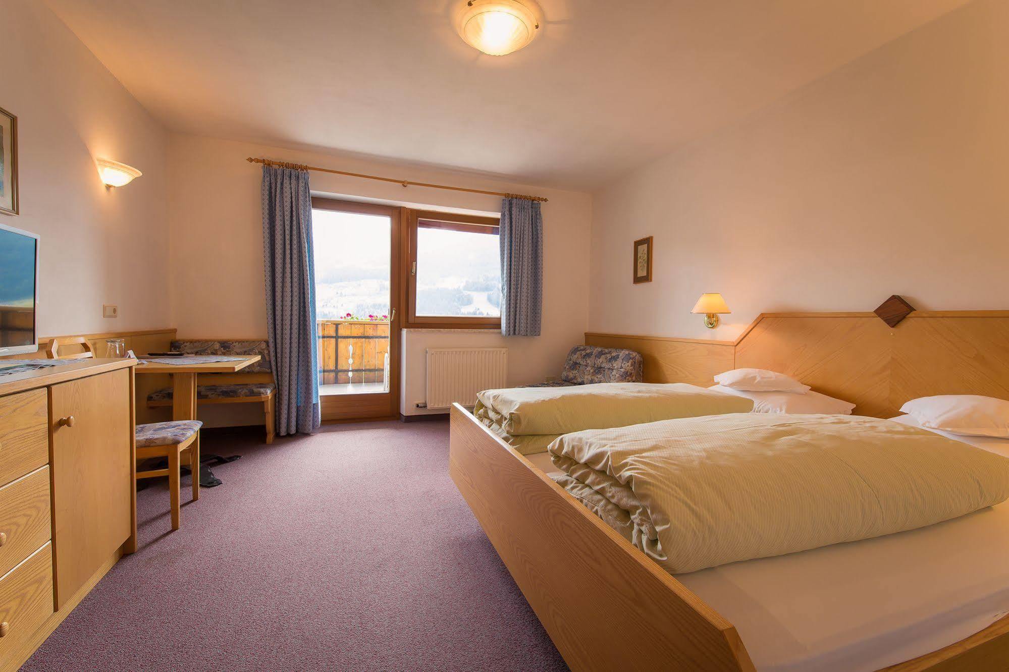 Hotel Alpenland 모소 외부 사진