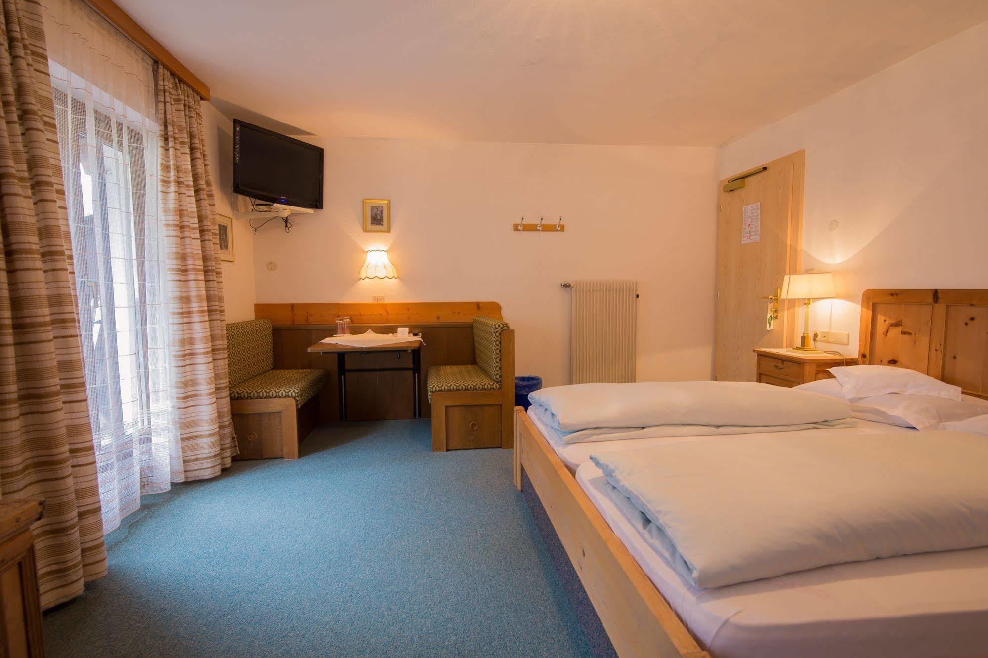 Hotel Alpenland 모소 외부 사진
